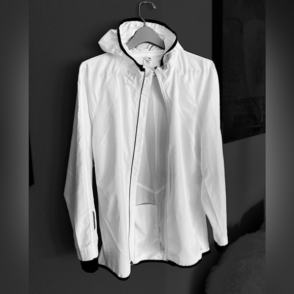 Champion Lightweight Polyester Jacket White/Black Trim Womens Size Medium ECU - Picture 12 of 12